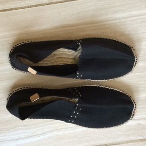 NWT  Black canvas espadrilles 39